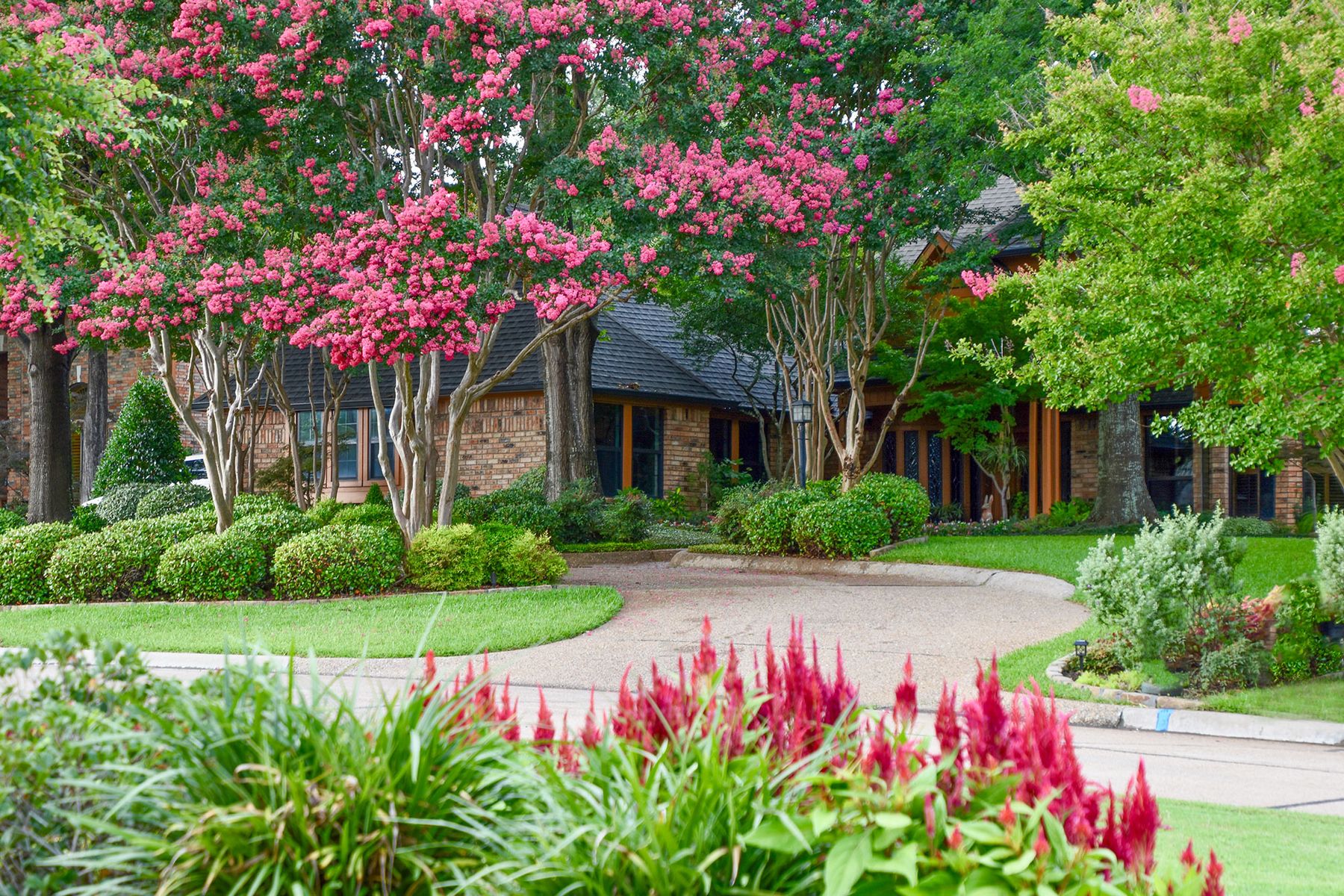 Covington Residence is Pretty in Pink